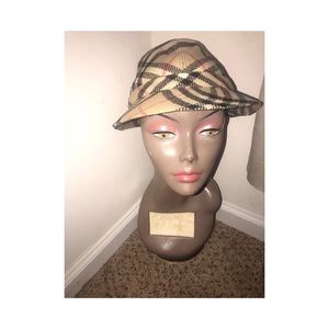 Authentic Burberry vintage trench coat 🧥 🔥